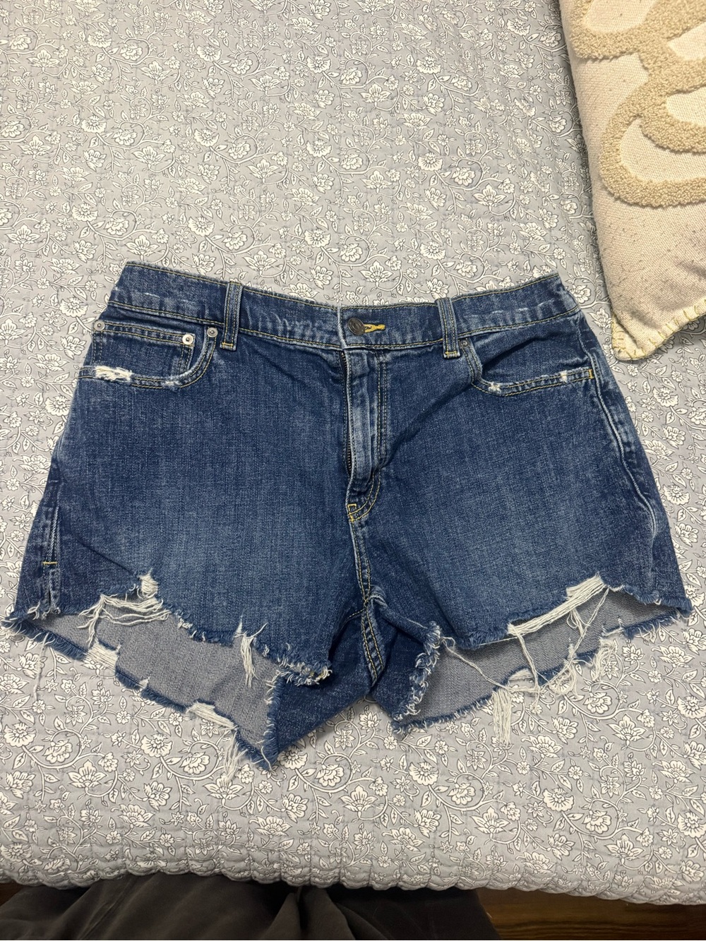 Aerie Large Women's Distressed Denim Shorts in Dark Blue